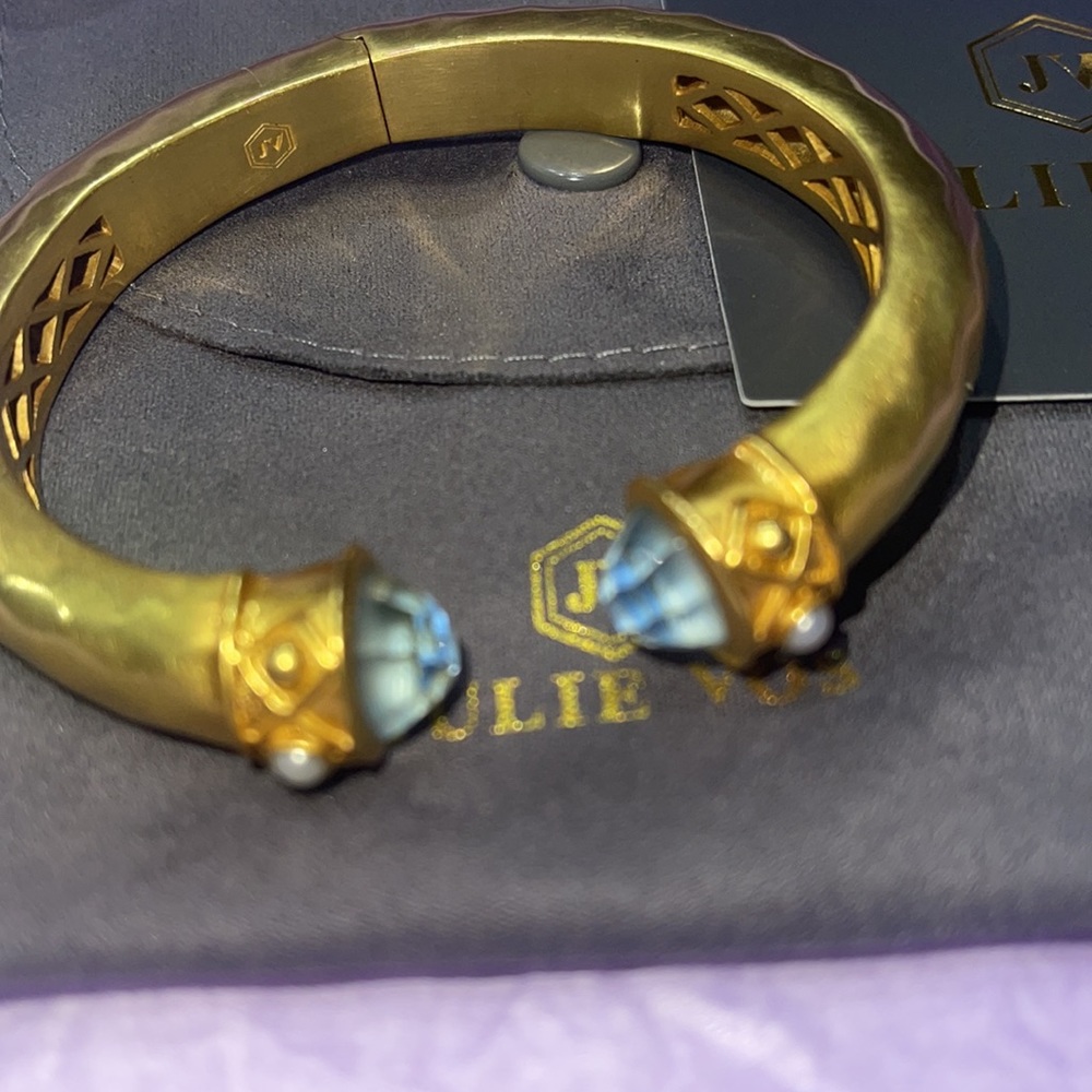 Julie Vos Blue Chalcedony crystals end caps Hinge Bracelet in 24Kt gold - Picture 2 of 6